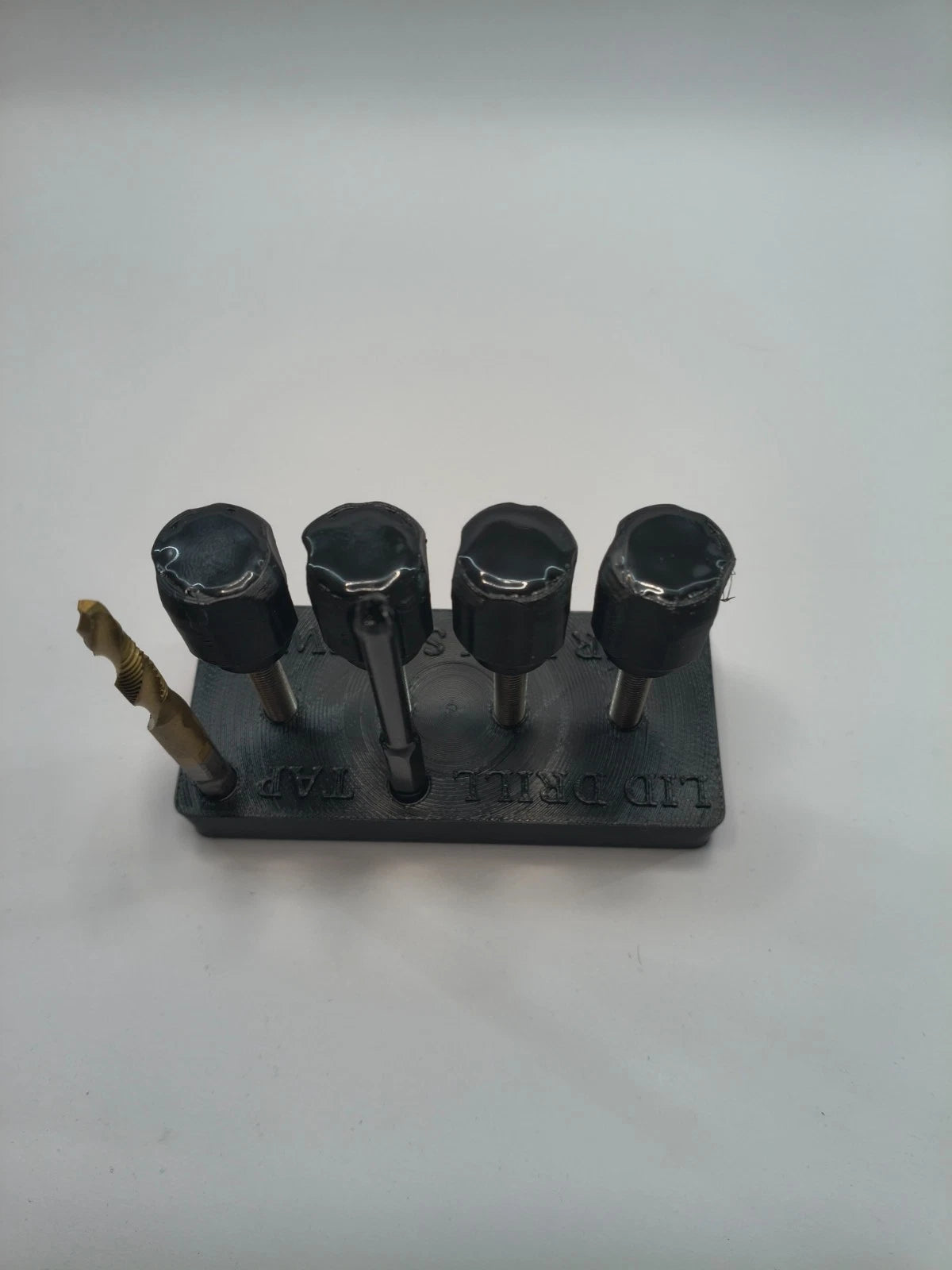 Ford Falcon Airbox Thumb Screw Kit – BA BF FG FGX TERRITOY